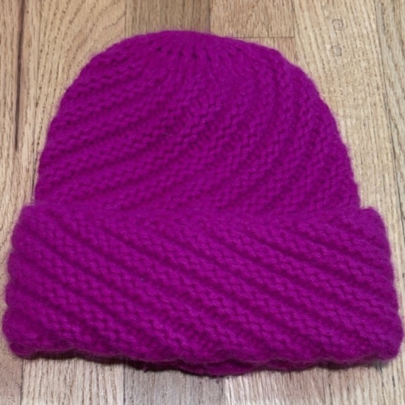 ANTHROPOLOGIE cashmere beanie